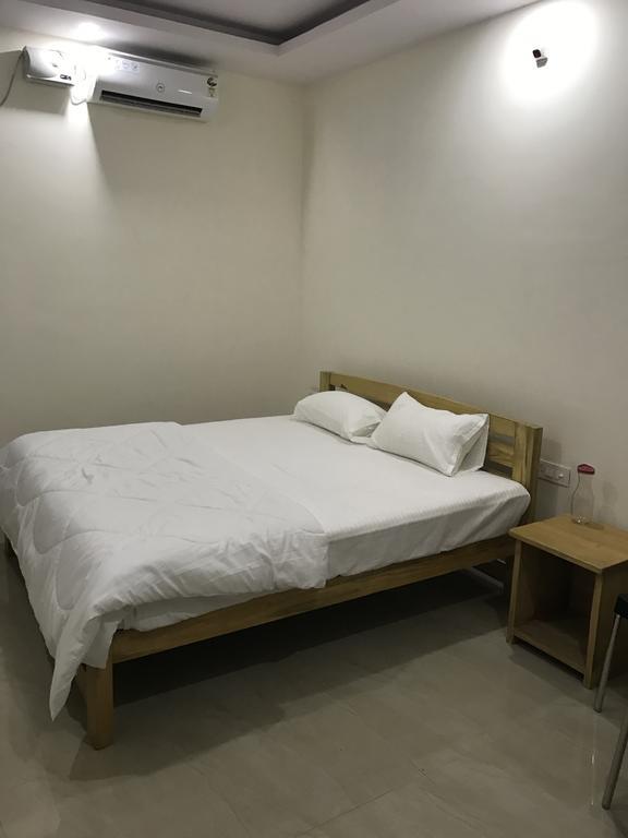 Avigna Lokesh Hotel Chik Bānavar Exterior foto
